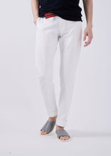 Load image into Gallery viewer, TCR2410212-90 Red selvedged 10 oz denim new straight fit