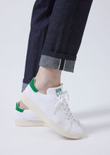 Load image into Gallery viewer, TCR2410212-39 Red selvedged 10 oz denim new straight fit