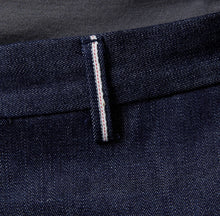 Load image into Gallery viewer, TCR2410212-39 Red selvedged 10 oz denim new straight fit