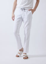 Load image into Gallery viewer, TCR2210223-90 Airy two way stretch seersucker easy slim fit