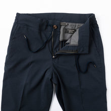 Load image into Gallery viewer, TCR2210223-39 Airy two way stretch seersucker easy slim fit