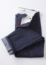 Load image into Gallery viewer, TCR2410212-39 Red selvedged 10 oz denim new straight fit
