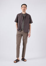 Load image into Gallery viewer, TCR2210223-84 Airy two way stretch seersucker easy slim fit
