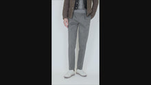Load and play video in Gallery viewer, TCR2430219-96 Yarn dyed grey twill classic two pleated
